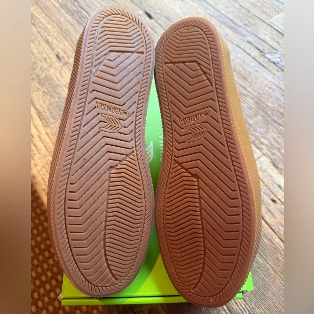 Cariuma OCA Low Gum Sienna Brown Premium Leather Sneaker Size 9 New in Box